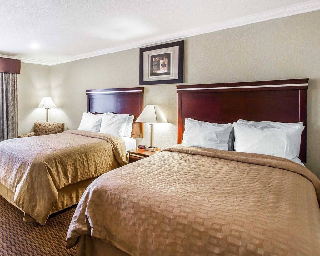 Econo Lodge Inn & Suites Mesa | 951 W Main St, Mesa, AZ 85201, USA | Phone: (480) 833-1231