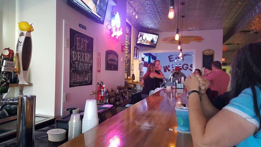 American Craft Beer Joint and Eatery | 1723 Boardwalk, Atlantic City, NJ 08401 | Phone: (609) 783-8976