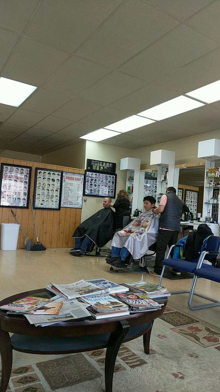 South Elgin Family Haircuts | 395 E State St, South Elgin, IL 60177 | Phone: (847) 453-4988