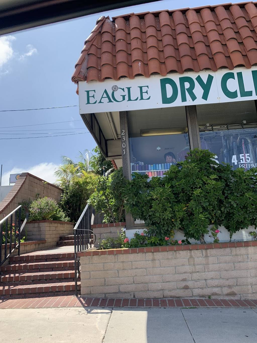 Eagle Dry Cleaners | 2301 East Coast Hwy, Corona Del Mar, CA 92625, USA | Phone: (949) 673-6853