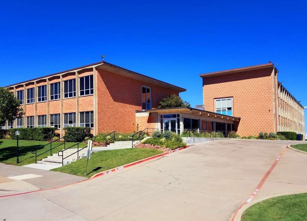 The Highlands School | 1451 E Northgate Dr, Irving, TX 75062 | Phone: (972) 554-1980