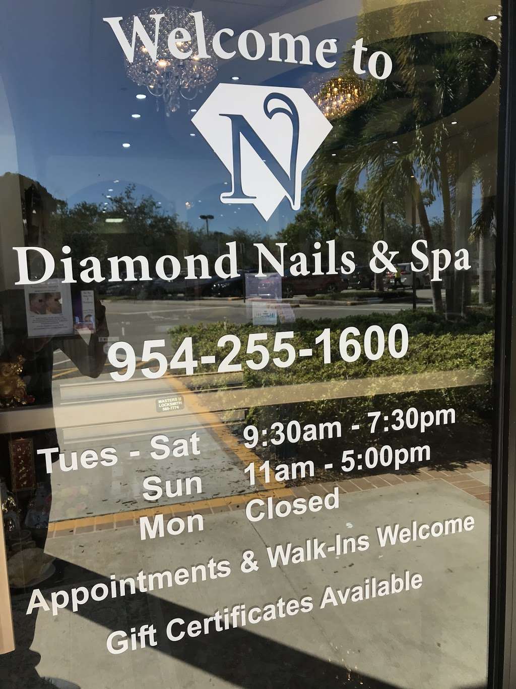 Diamond Nail & Spa | 5903 W Hillsboro Blvd, Parkland, FL 33067 | Phone: (954) 255-1600