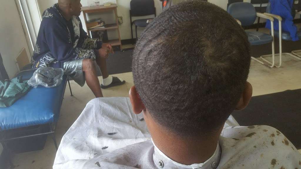 Coreys Barber Shop | 3790 N Arlington Ave # D, Indianapolis, IN 46218 | Phone: (317) 538-1112