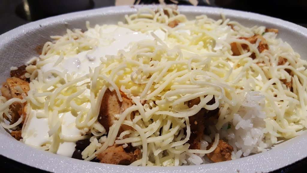 Chipotle Mexican Grill | 2457 Prince William Pkwy, Woodbridge, VA 22192, USA | Phone: (703) 490-9746