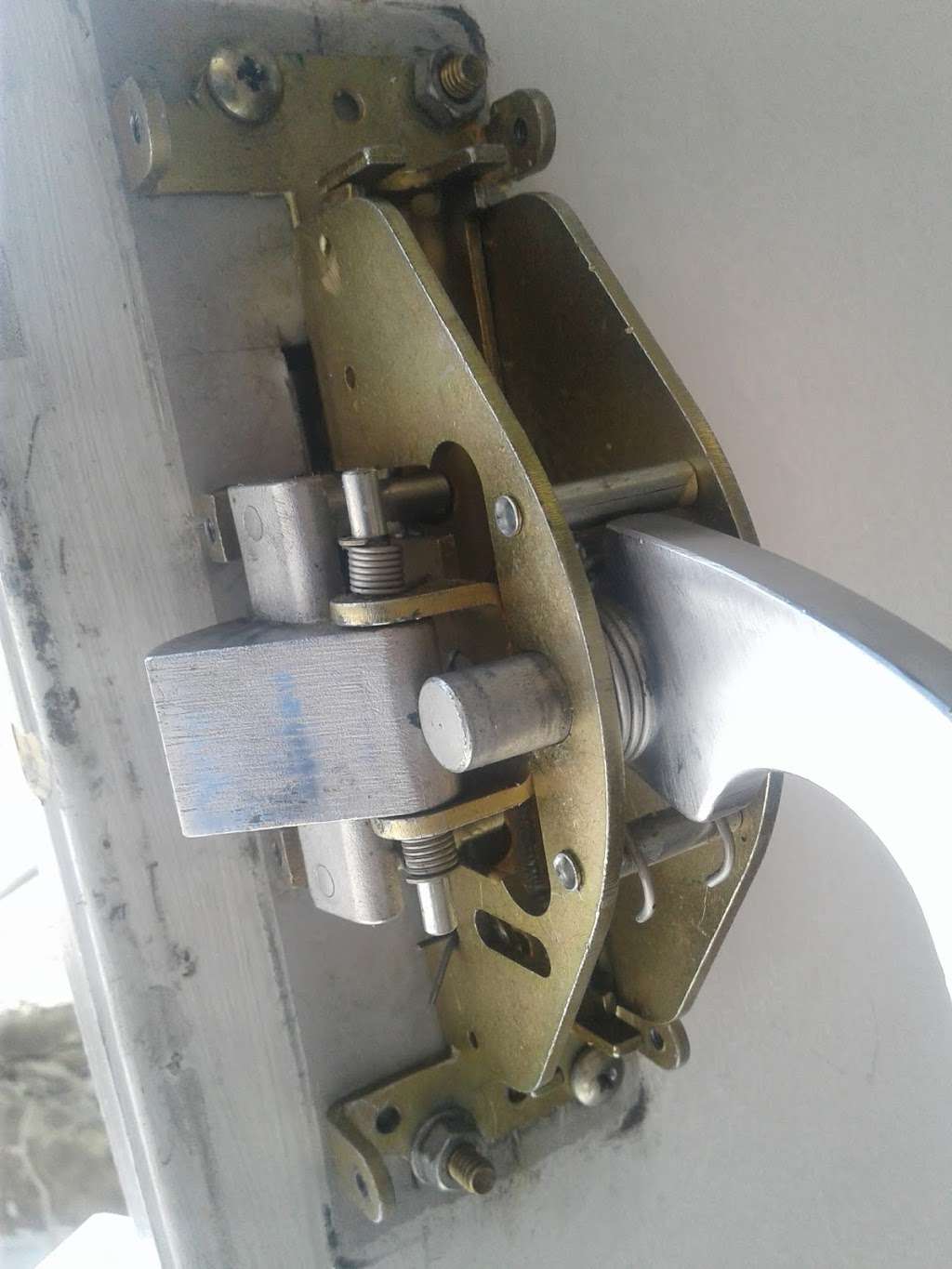 Emergency Locksmith LLC | 5507 Karen Elaine Dr apt 1026, New Carrollton, MD 20784, USA | Phone: (240) 929-7281