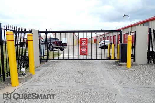 CubeSmart Self Storage | 1525 N Main St, Pearland, TX 77581 | Phone: (281) 485-8598