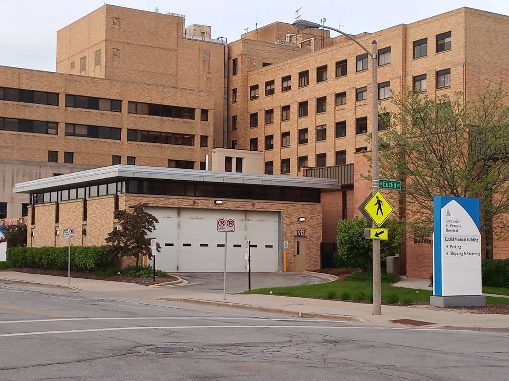 Ascension Medical Group at St. Francis Euclid Building - Primary | 3201 S 16th St #1000, Milwaukee, WI 53215, USA | Phone: (414) 389-3180