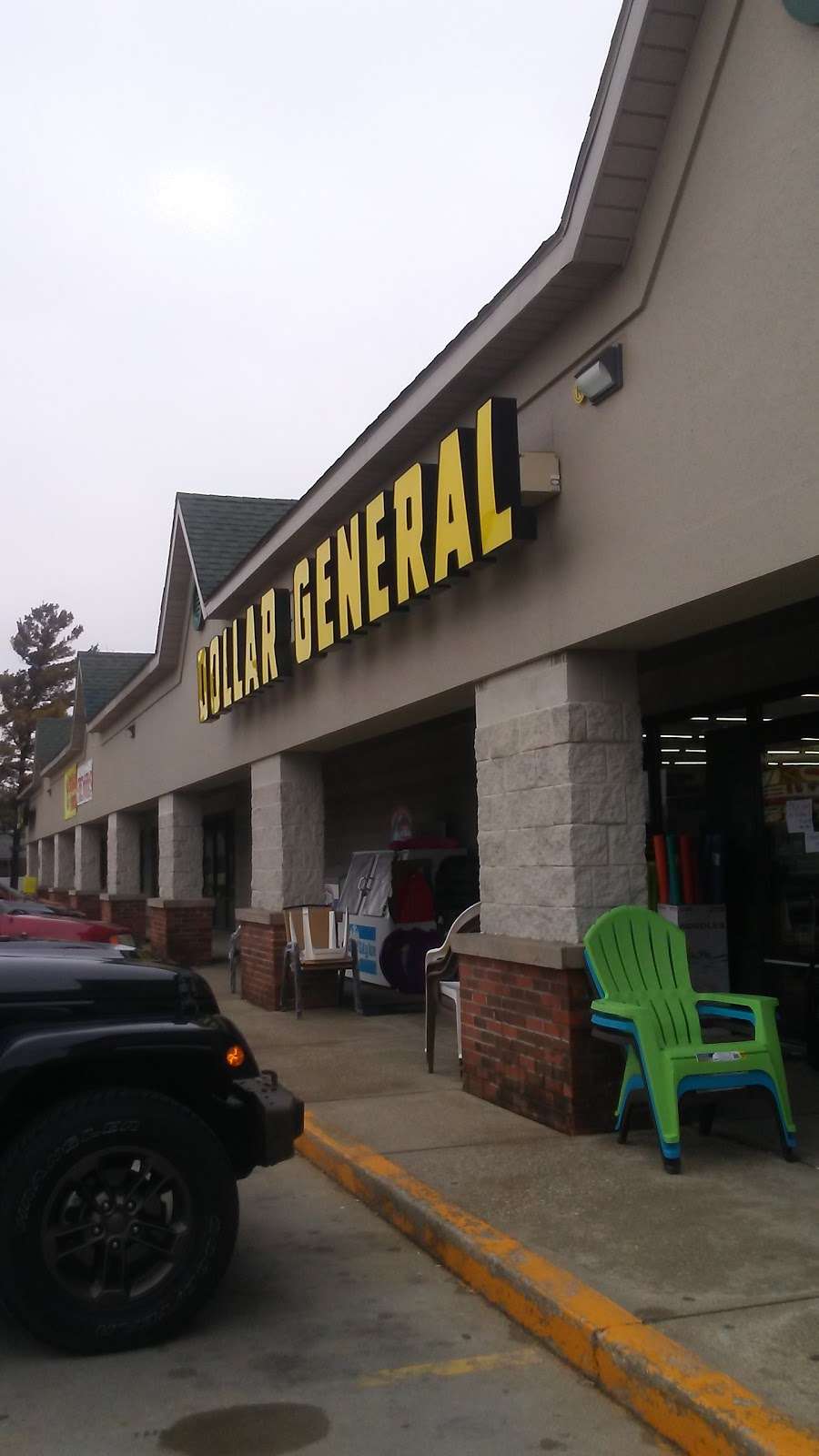 Dollar General | 197 N 7th St, Kentland, IN 47951, USA | Phone: (219) 234-3045