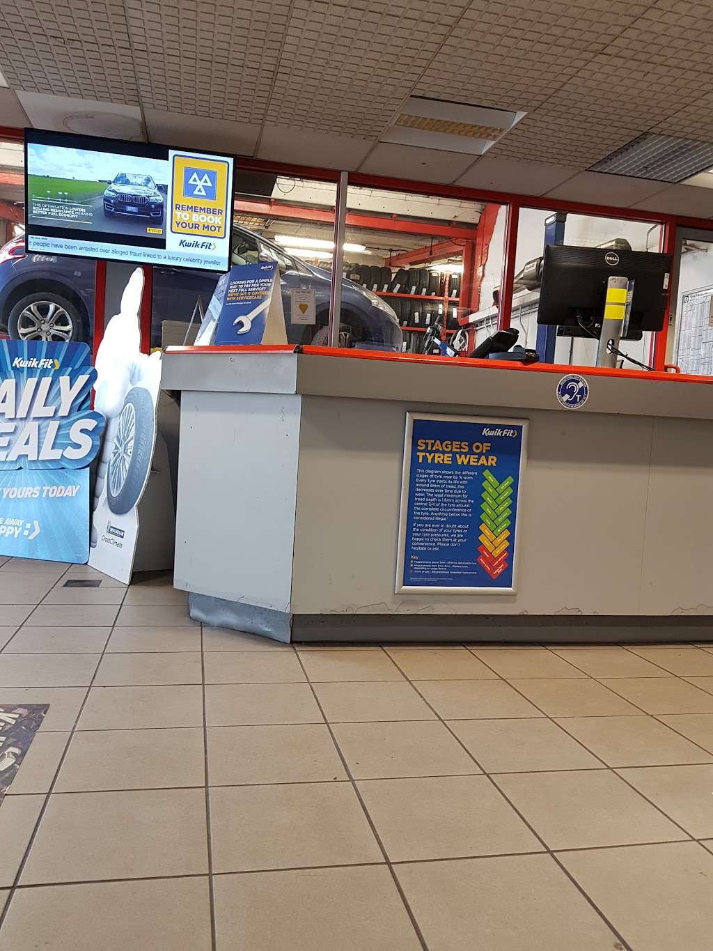 Kwik Fit East Grinstead | London Rd, Felbridge, East Grinstead RH19 2RQ, UK | Phone: 01342 314111