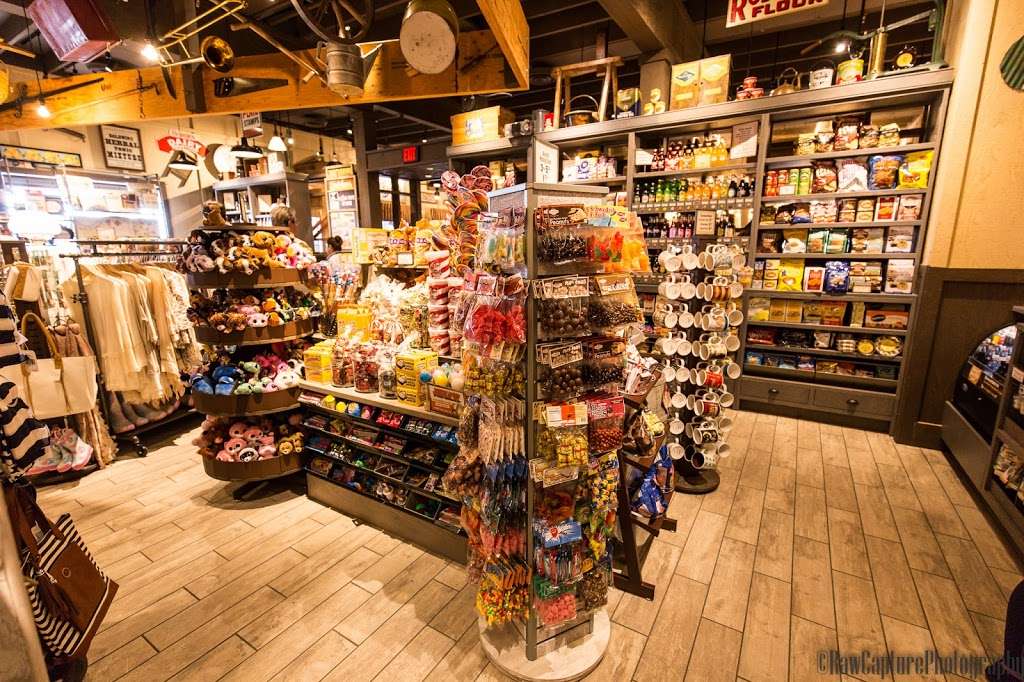 Cracker Barrel Old Country Store | 8350 Dean Martin Dr, Las Vegas, NV 89139, USA | Phone: (702) 474-1120