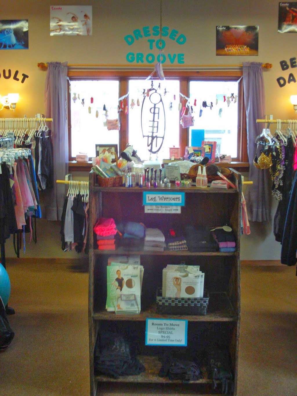Dressed To Groove | 3729 Chicago Rd, Steger, IL 60475, USA | Phone: (708) 277-6777 Dressed To Groove | 3729 Chicago Rd, Steger, IL 60475, USA | Phone: (708) 277-6777