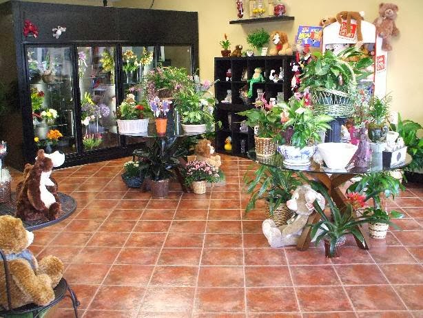 ANTIQUE ROSE FLORIST | 10540 Farm to Market Rd 1488, Magnolia, TX 77354, USA | Phone: (281) 259-8030