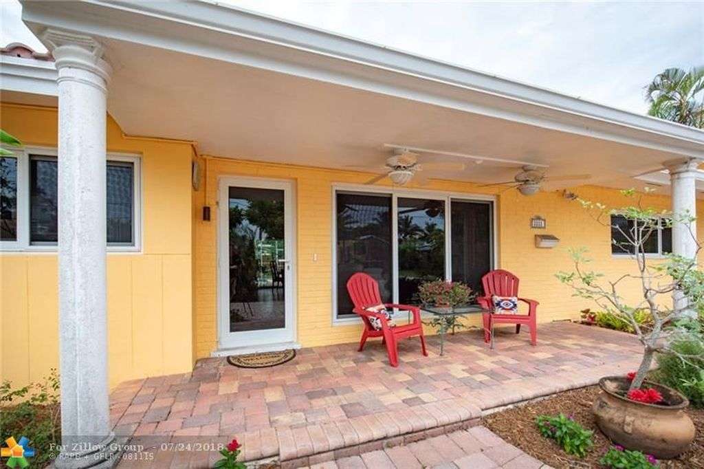 Pompano Beach Vacation House, Florida Rental close to Fort Laude | 1111 SE 7th Ave, Pompano Beach, FL 33060, USA | Phone: (561) 465-9505