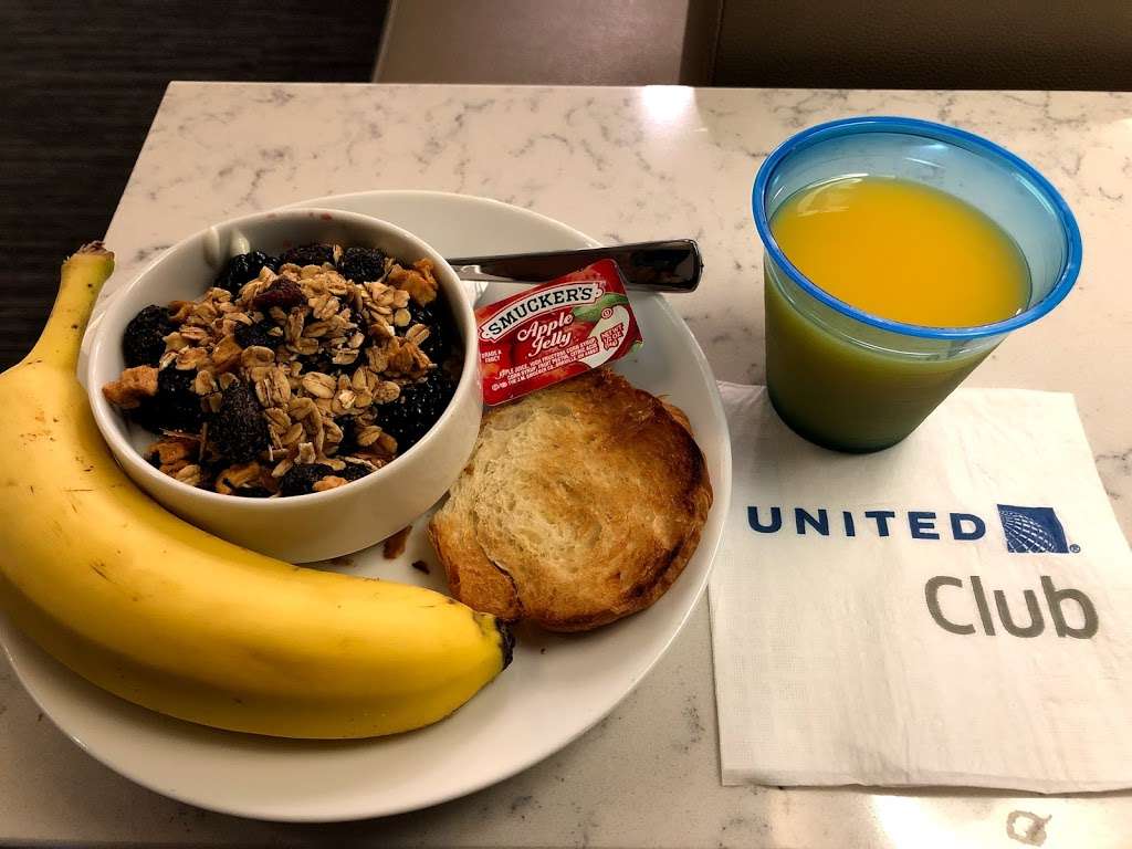 United Club - Terminal B | 9736 Orlando International Airport Tram, Orlando, FL 32827 | Phone: (859) 414-1489