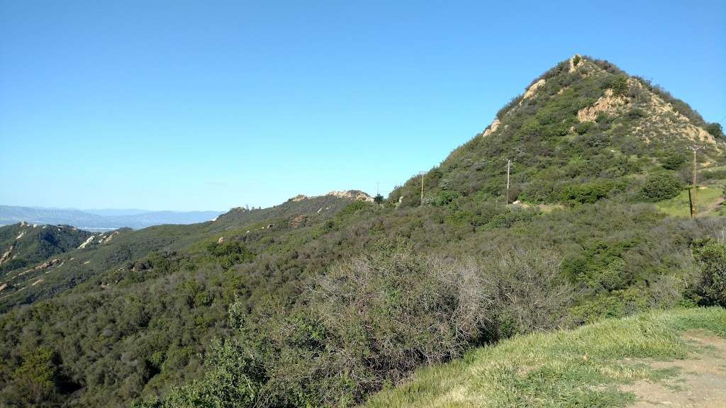 Topanga Lookout Trailhead | Saddle Peak Rd, Malibu, CA 90265, USA