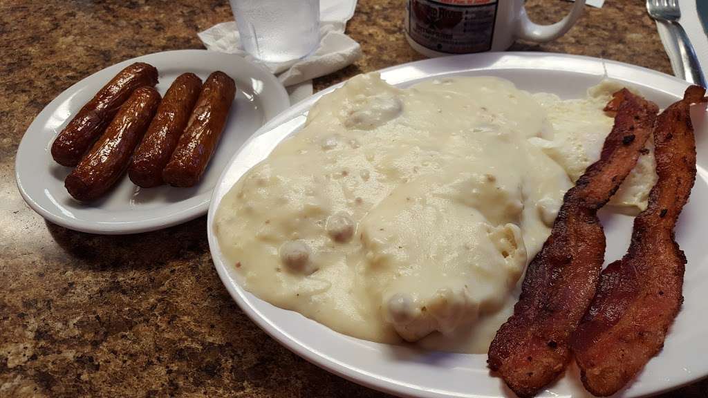 Bettys Cafe | 6307 King Hill Ave, St Joseph, MO 64504, USA | Phone: (816) 238-9847
