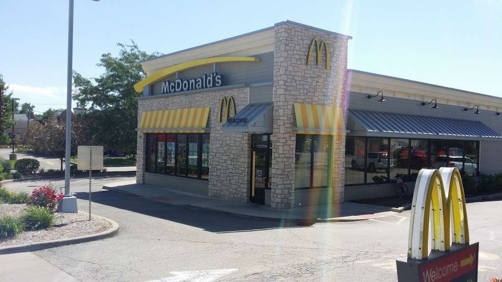 McDonalds | 10607 N Main St, Richmond, IL 60071 | Phone: (815) 678-2256