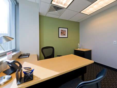 Regus - Pennsylvania, Philadelphia - International Plaza | 1 International Plaza Dr Suite 550, Philadelphia, PA 19153, USA | Phone: (484) 493-7600