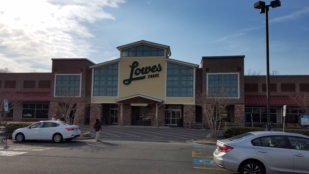 Lowes Foods on Peters Creek Parkway | 5034 Peters Creek Pkwy, Winston-Salem, NC 27127, USA | Phone: (336) 788-5600