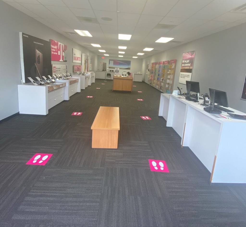 T-Mobile | 8680 Concord Mills Boulevard Ste 20, Concord, NC 28027, USA | Phone: (980) 938-5375