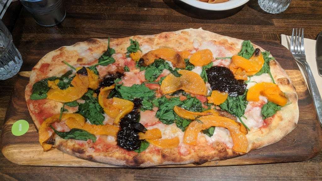 Zizzi Bluewater | West Village Bluewater, Dartford, Greenhithe DA9 9SE, UK | Phone: 01322 387337