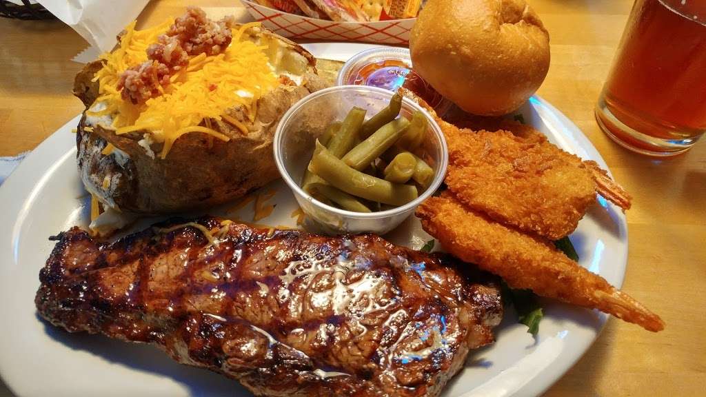 Double TT Steakhouse and Bar | 108 E Main St, Drexel, MO 64742, USA | Phone: (816) 619-2000