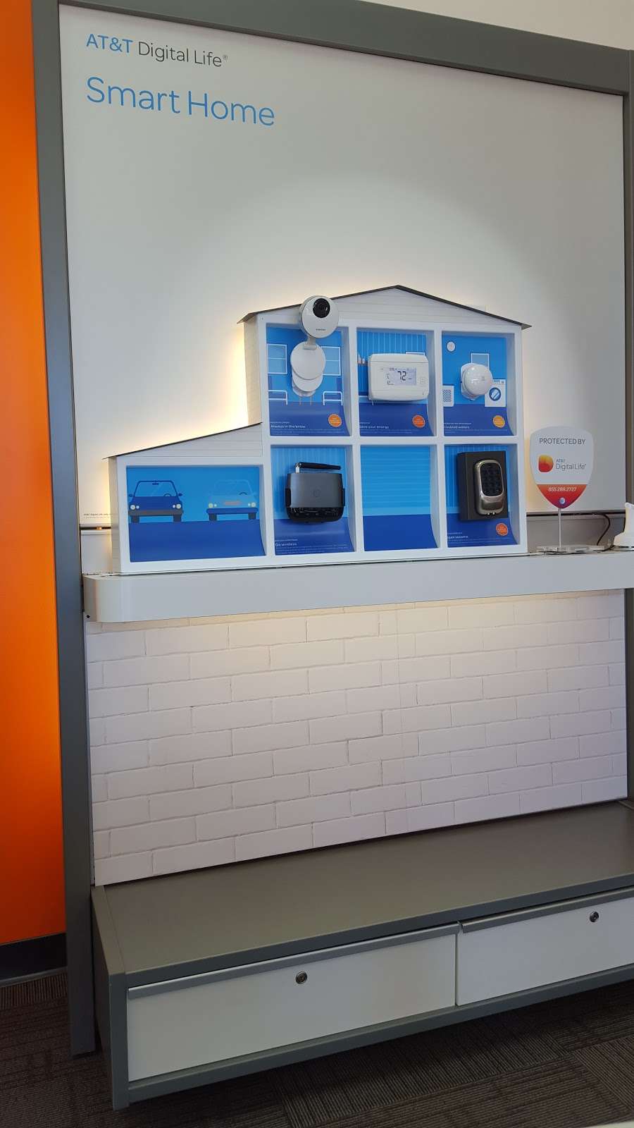 AT&T Store | 9925 W Camelback Rd Ste 103, Phoenix, AZ 85037, USA | Phone: (623) 772-8443