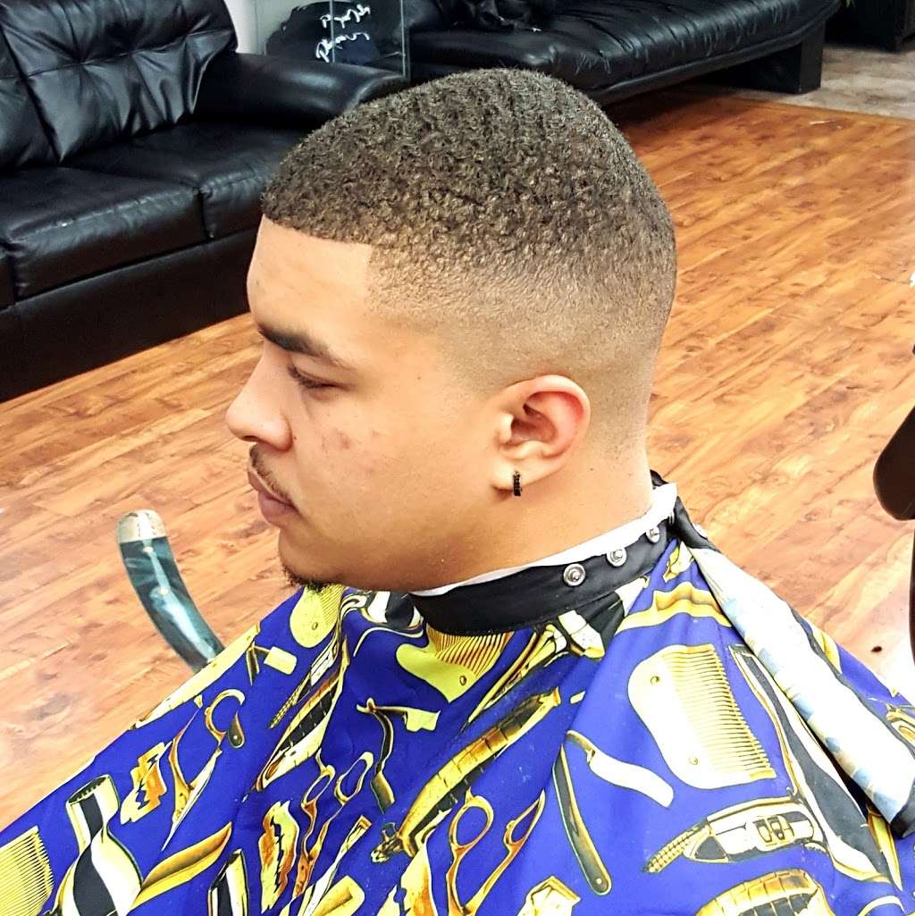 V.I.P Cuts | 422 Teaneck Rd, Ridgefield Park, NJ 07660 | Phone: (201) 853-9651