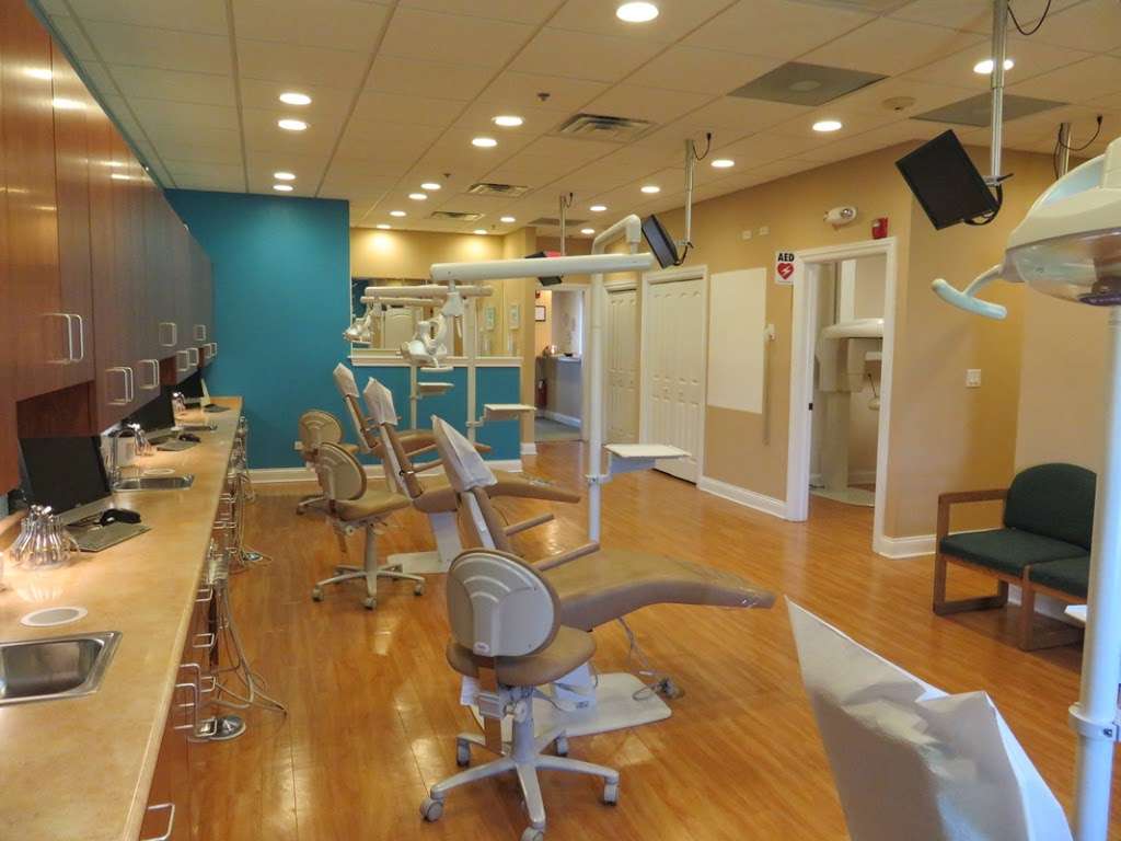 Goshgarian Orthodontics | 5465 Grand Ave #103, Gurnee, IL 60031 | Phone: (847) 623-5420