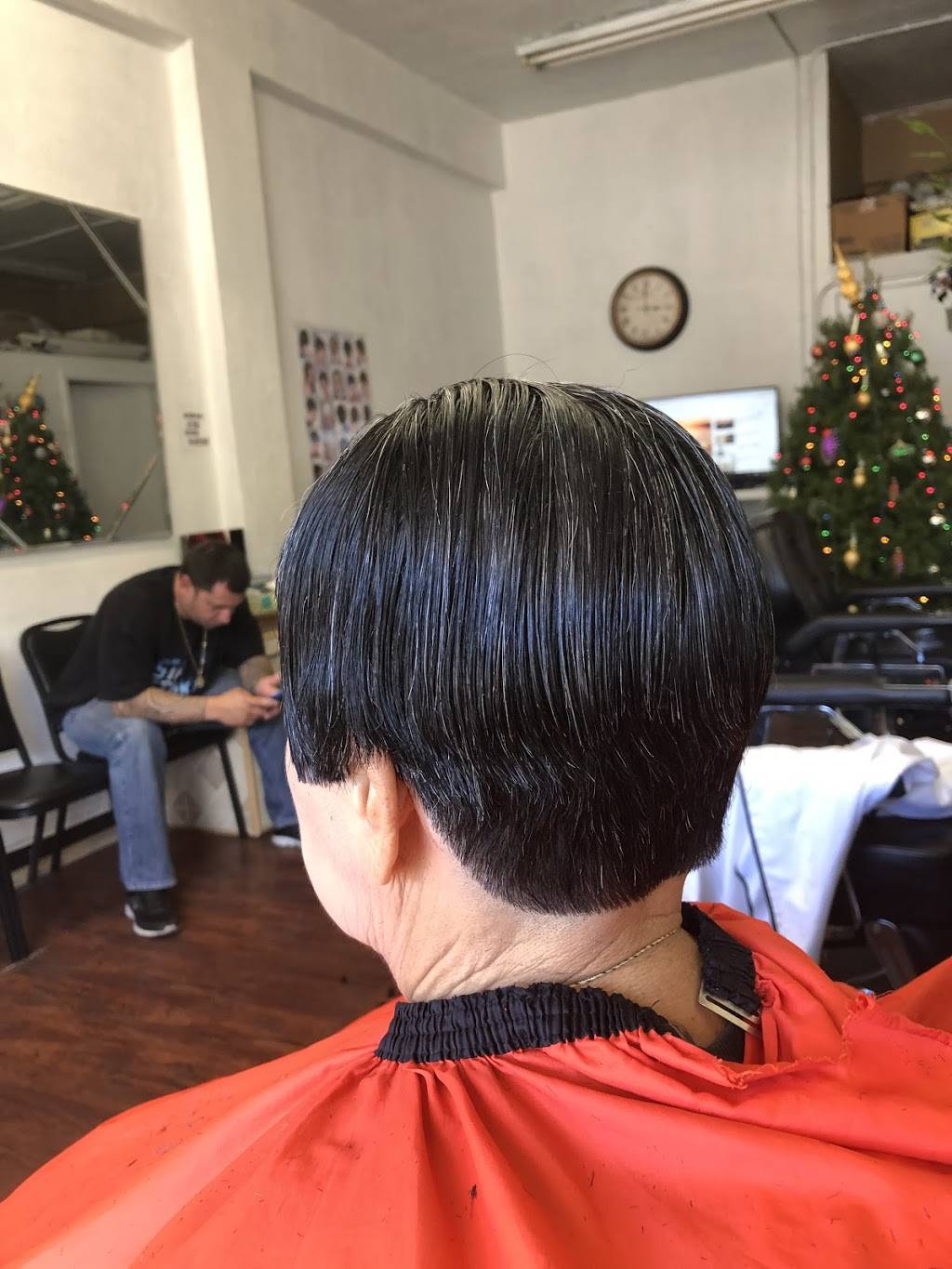 Carinas Barber & Hairstyling | 915 Lehua Ave, Pearl City, HI 96782, USA | Phone: (808) 391-1369