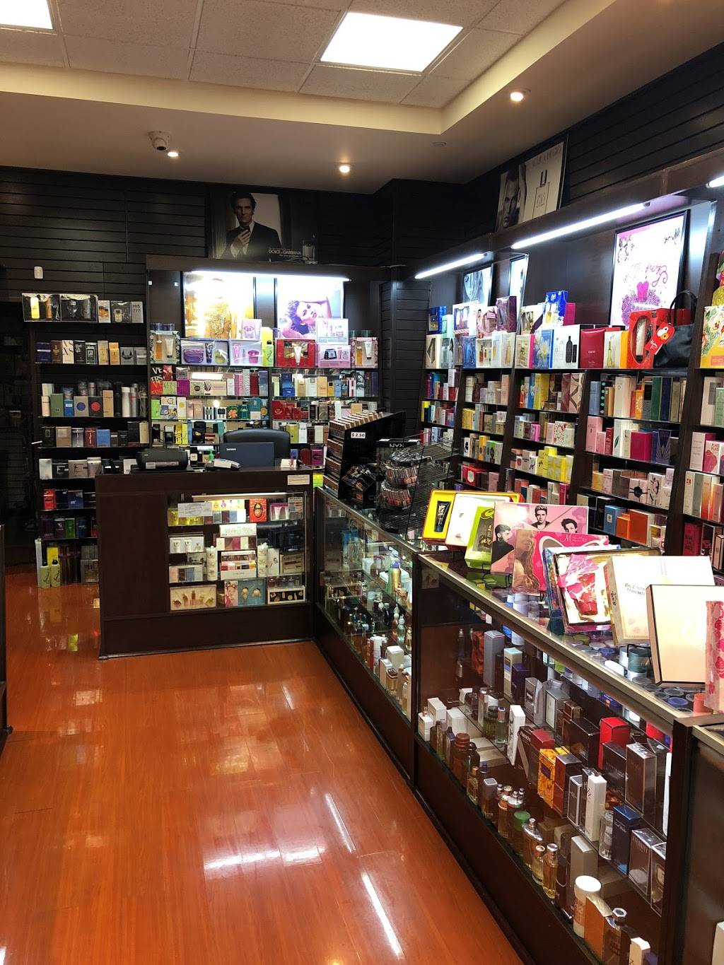 The Perfume Rack | 1815 Hawthorne Blvd #196, Redondo Beach, CA 90278 | Phone: (310) 371-2221