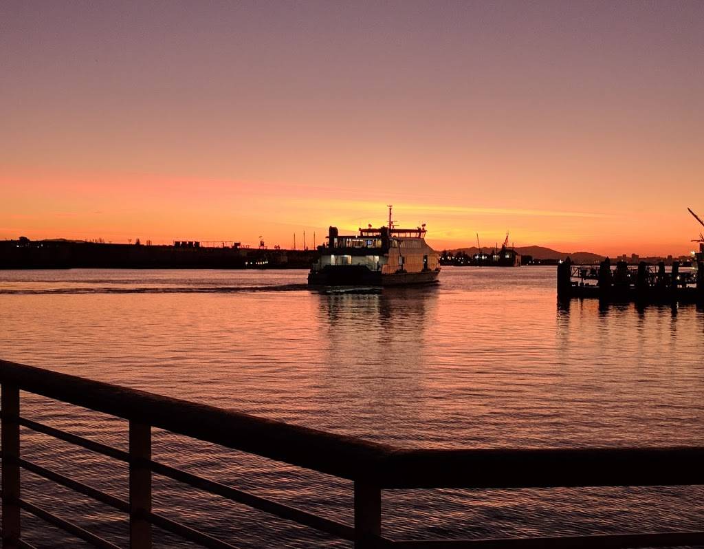 San Francisco Bay Ferry | 10 Clay St, Oakland, CA 94607, USA | Phone: (707) 643-3779