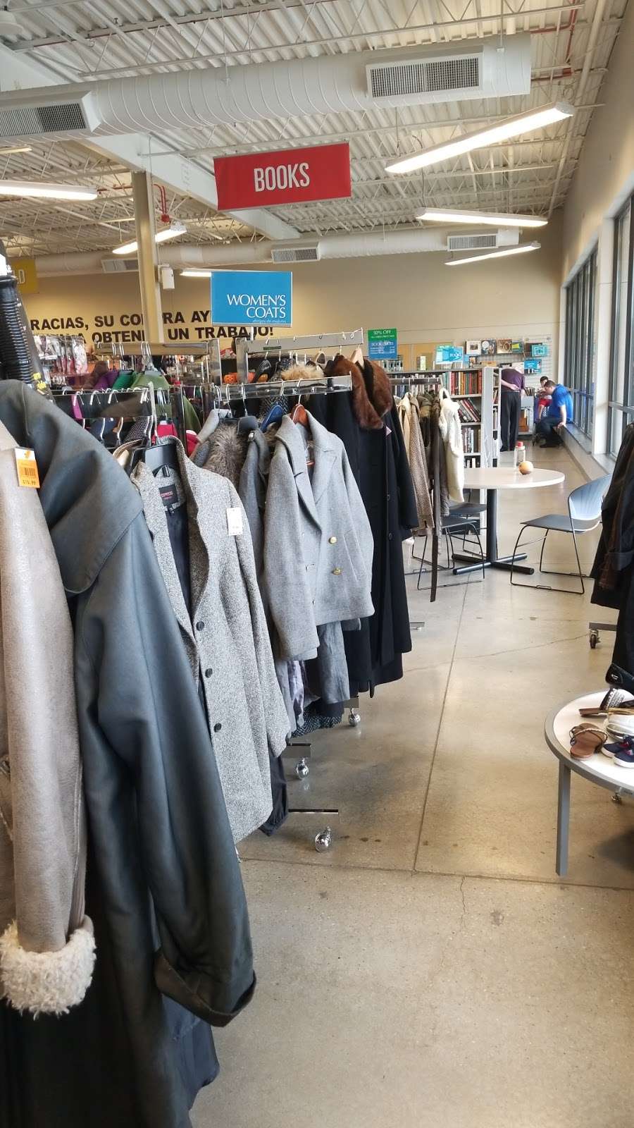 Goodwill Store & Donation Center | 3054 S Wolf Rd, Westchester, IL 60154 | Phone: (708) 562-6166