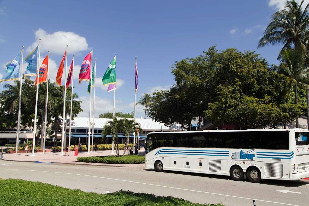 Bus Line Orlando Miami - bus station  | Photo 4 of 8 | Address: 7056 S Kirkman Rd, Orlando, FL 32819, USA | Phone: (407) 885-0555