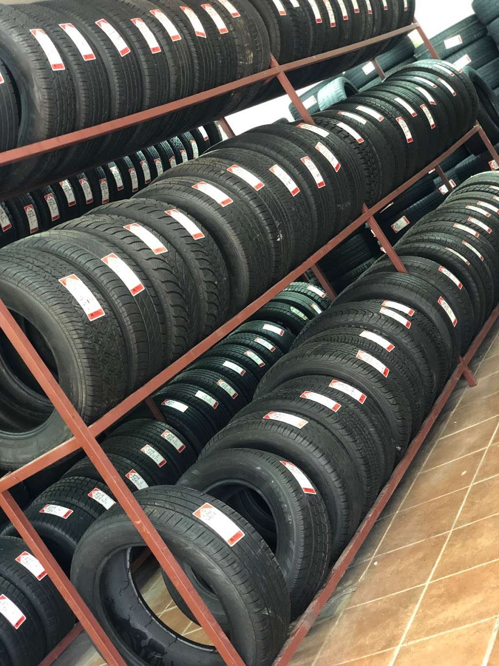 Better Tires & Automotive | 3134 E Crosstimbers St, Houston, TX 77093, USA | Phone: (832) 230-9292