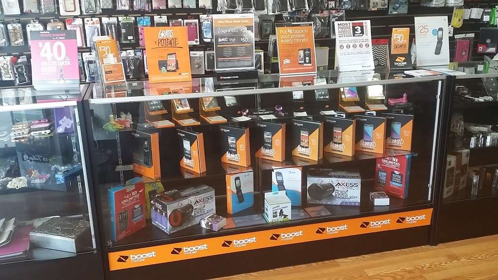 Boost Mobile Store by Lseven Wireless | 20927 Pioneer Blvd, Lakewood, CA 90715 | Phone: (562) 202-4788