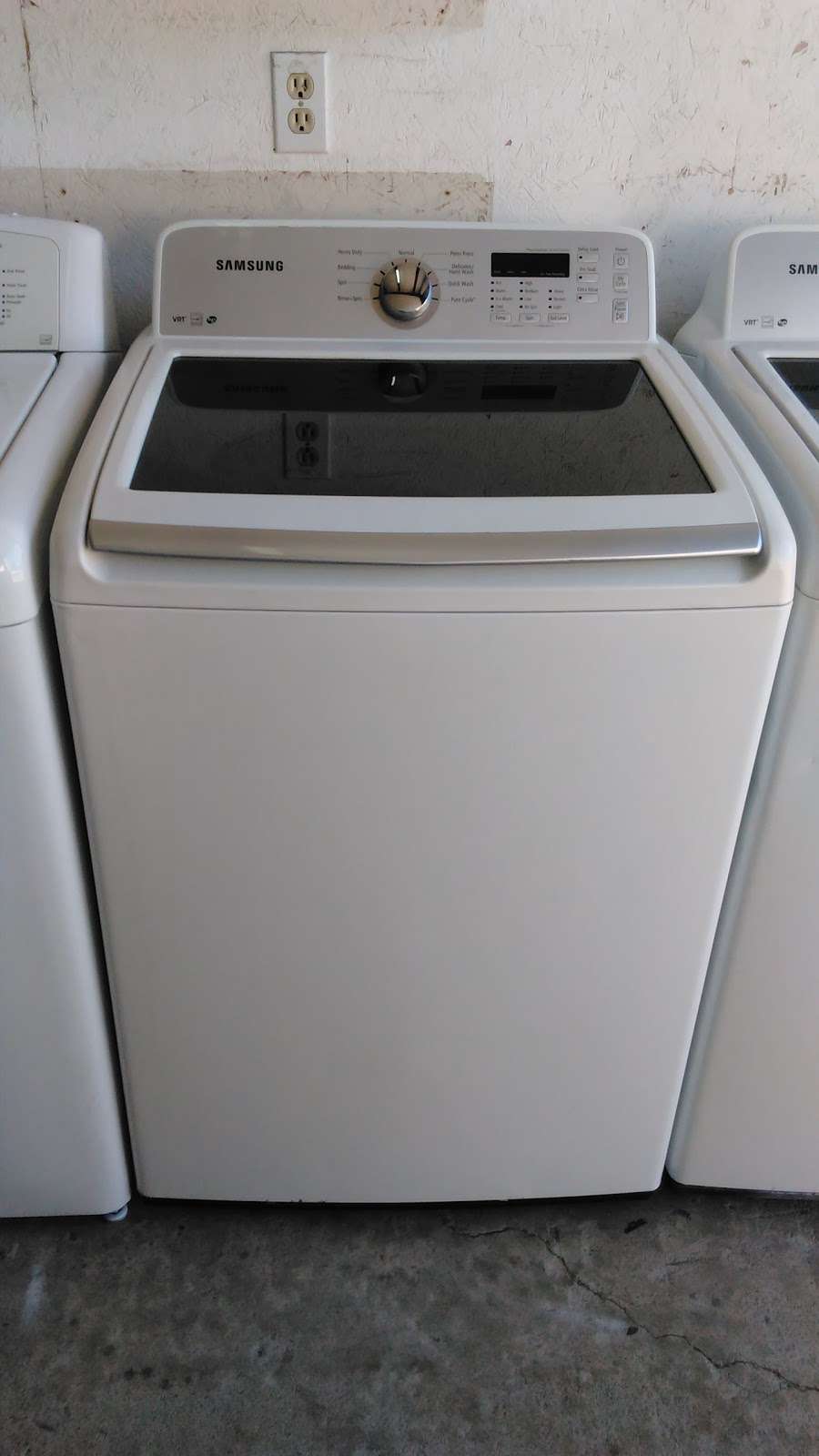 Quality Used Appliances | Photo 2 of 10 | Address: 7590 E Hwy 25, Belleview, FL 34420, USA | Phone: (352) 434-2204