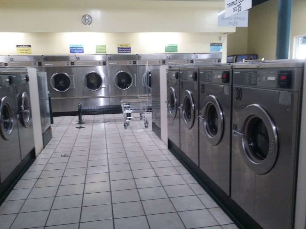 Hi-Tech Laundromat | 2915 The Plaza, Charlotte, NC 28205 | Phone: (704) 338-9779