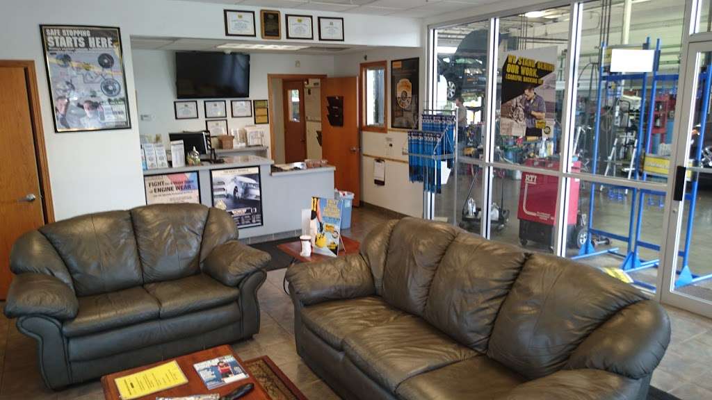 Car-X Tire & Auto | 8000 Binnie Rd, Carpentersville, IL 60110, USA | Phone: (847) 428-9100