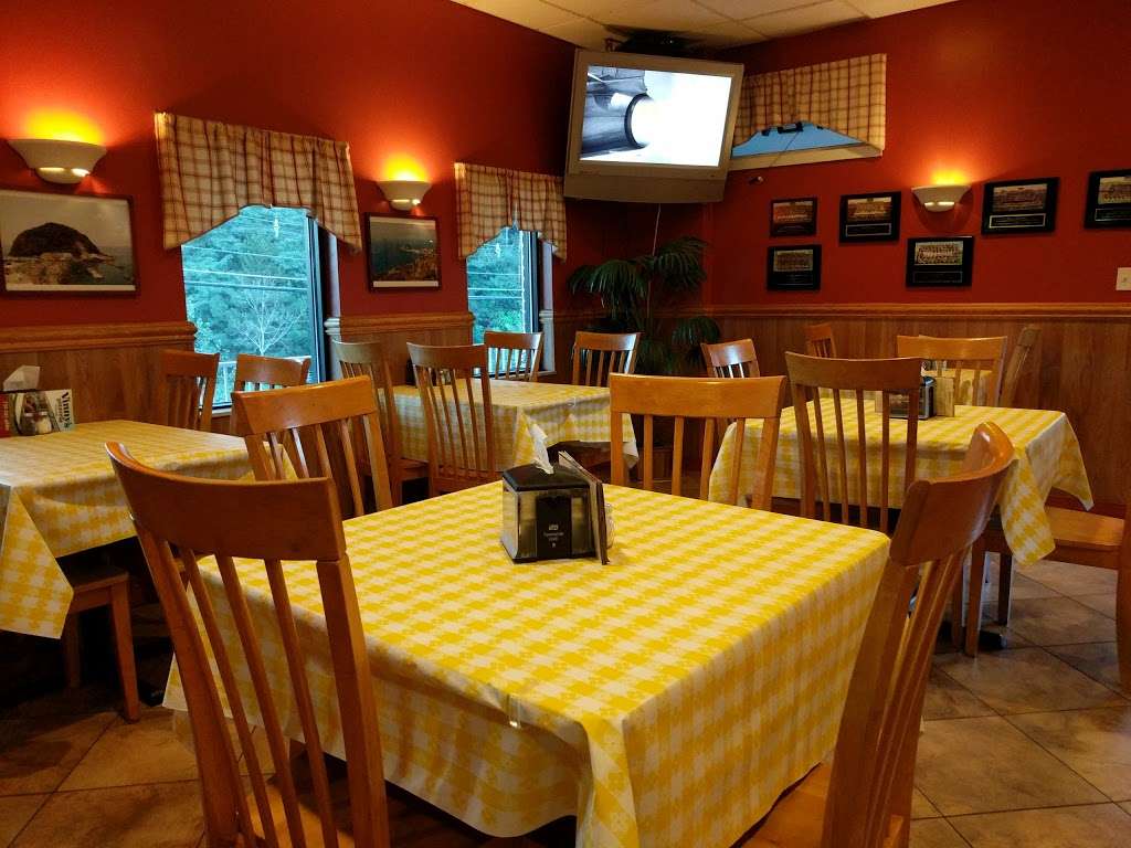 Vinnys Kendall Park Pizza & Restaurant | 7 Allston Rd, Kendall Park, NJ 08824, USA | Phone: (732) 297-4880