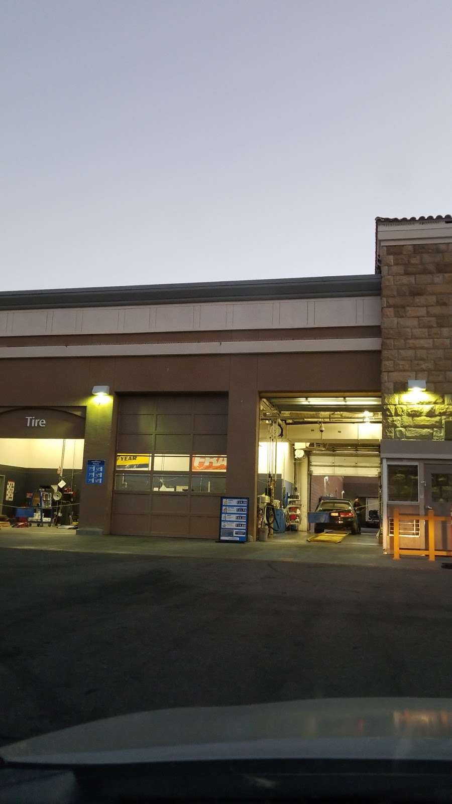 Walmart Auto Care Centers | 44665 Valley Central Way, Lancaster, CA 93536 | Phone: (661) 729-0390