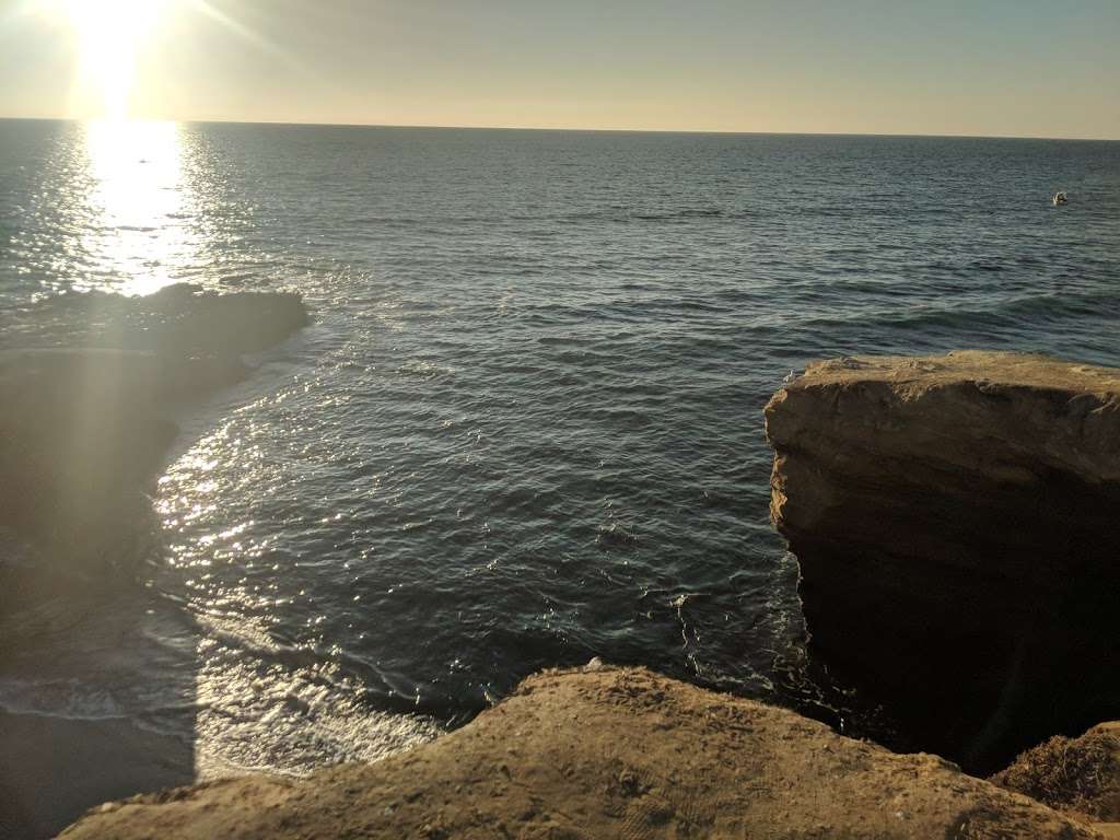 Sunset Cliffs Parking Lot | 1253 Sunset Cliffs Blvd, San Diego, CA 92107, USA