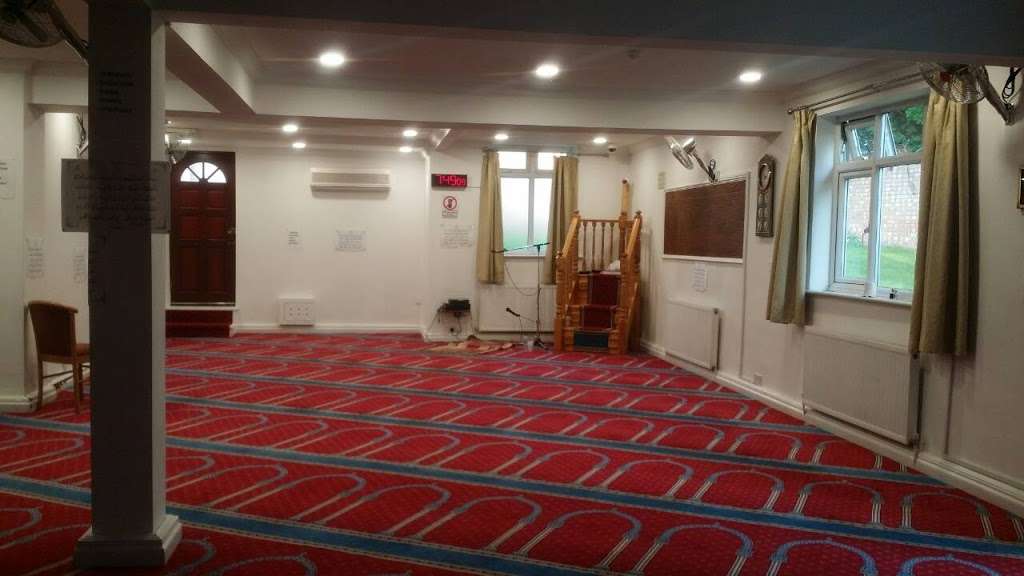 Sutton Islamic Centre | 62 Oakhill Rd, Sutton SM1 3AG, UK | Phone: 020 8641 6869