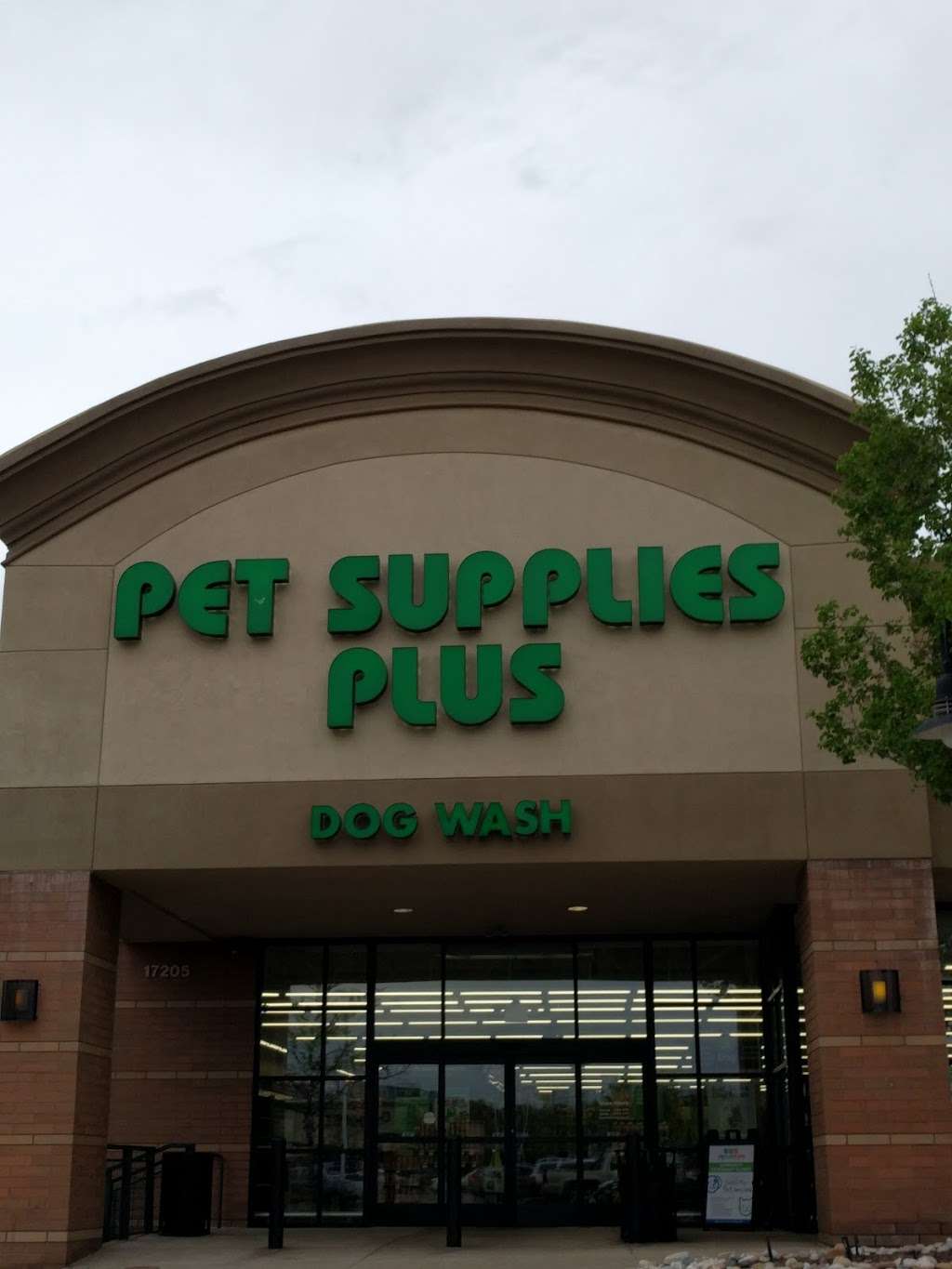 Pet Supplies Plus | 17205 S Golden Rd, Golden, CO 80401, USA | Phone: (303) 216-3294