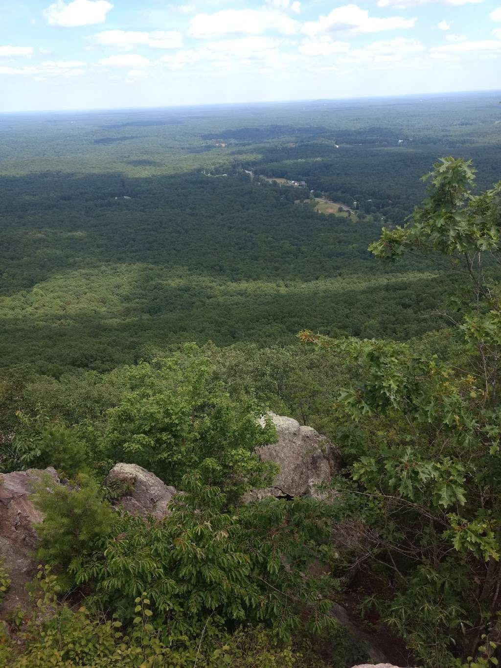 Crowders Mountain State Park Visitor Center | 522 Park Office Ln, Kings Mountain, NC 28086, USA | Phone: (704) 853-5375