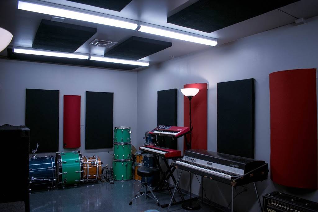 THE GARAGE Recording Studio | 75 Civic Center Pkwy, Burnsville, MN 55337, USA | Phone: (952) 895-4664