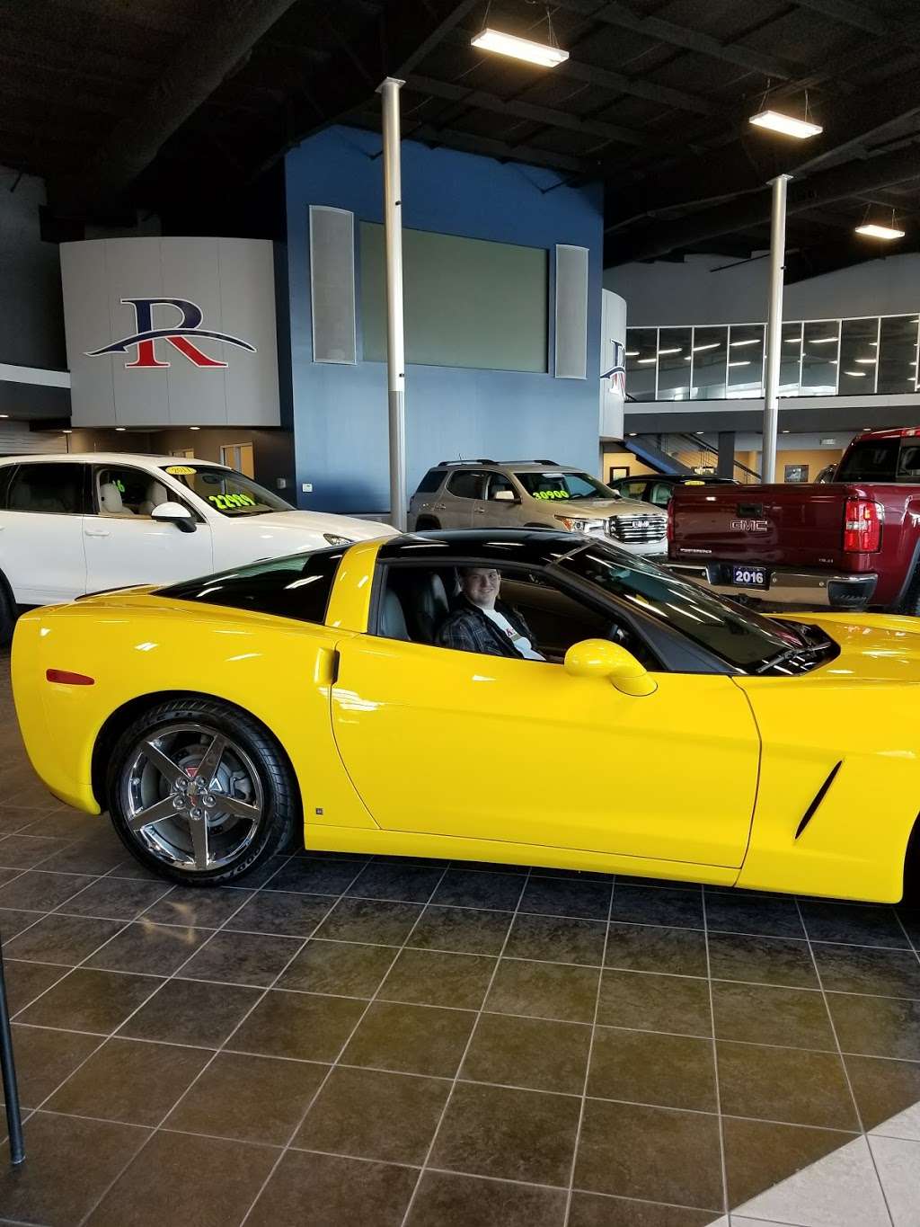 Mike Raisor Pre-Owned Center | 3960 State Road 38 East, Lafayette, IN 47905, USA | Phone: (765) 448-7064