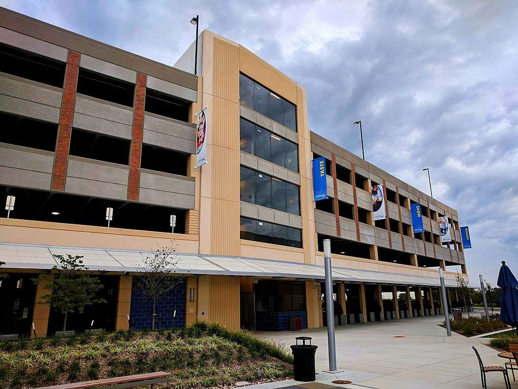 Civic Center Parking Garage Lenexa Ks 66219 Usa [ 768 x 1024 Pixel ]