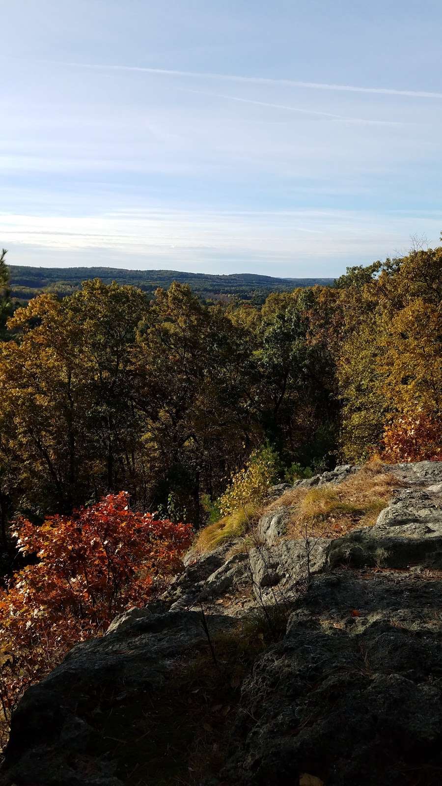 Lookout Rock | 61 Oak Hill Rd, Littleton, MA 01460, USA