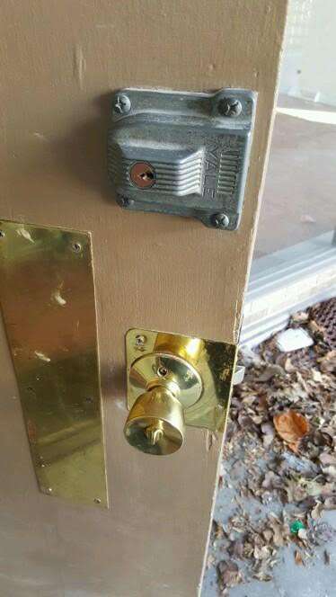 On The Go Locksmith | 4257 W Drummond Pl Ste K, Chicago, IL 60639 | Phone: (773) 283-8459